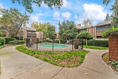 709 Woodside Ln E #2, Sacramento, CA 95825 - Photo 43