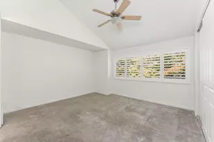 709 Woodside Ln E, Sacramento, CA 95825 - Photo 17