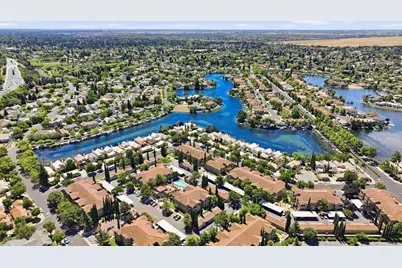 9189 E Laguna Way, Elk Grove, CA 95758 - Photo 47