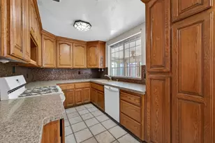 8570 Strong Ave, Orangevale, CA 95662 - Photo 11