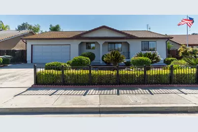 2115 S 11th Street, Los Banos, CA 93635 - Photo 1