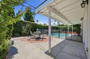 8222 Lake Forest Dr, Sacramento, CA 95826 - Photo 31