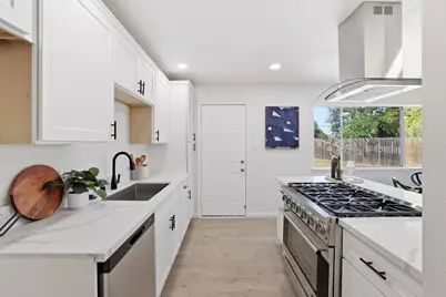 7501 53rd Avenue, Sacramento, CA 95828 - Photo 11