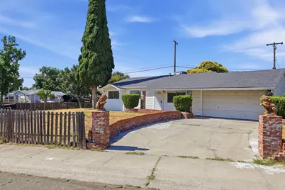 7501 53rd Avenue, Sacramento, CA 95828 - Photo 3