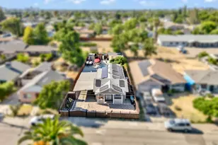 443 W 9th St, Stockton, CA 95206 - Photo 33