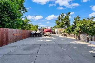 443 W 9th St, Stockton, CA 95206 - Photo 25