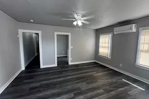 450 N 6th St, Coalinga, CA 93210 - Photo 5