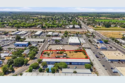 913 Reno Avenue, Modesto, CA 95351 - Photo 35