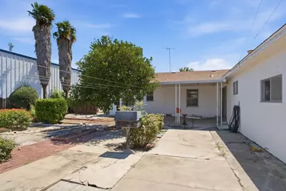 913 Reno Avenue, Modesto, CA 95351 - Photo 31