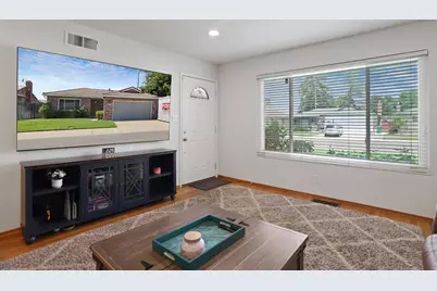 829 S California Street, Lodi, CA 95240 - Photo 7