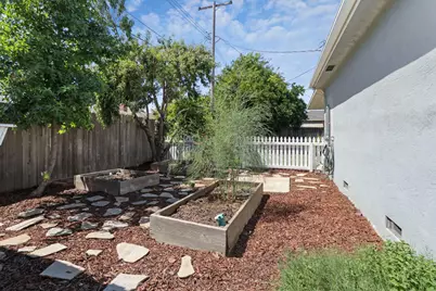 829 S California Street, Lodi, CA 95240 - Photo 43