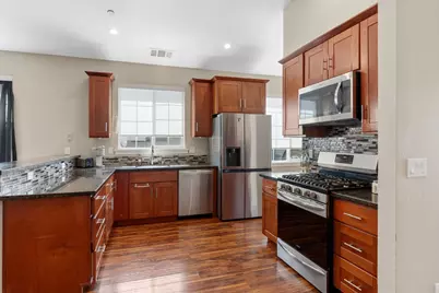 2270 Mogan Avenue, Sacramento, CA 95838 - Photo 5