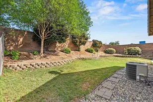 8300 White Spruce Dr, Antelope, CA 95843 - Photo 5