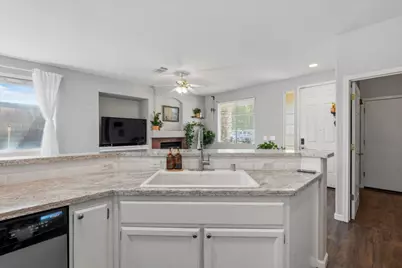 8300 White Spruce Drive, Antelope, CA 95843 - Photo 15