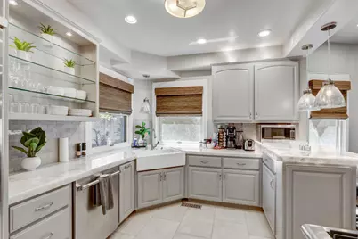2526 Capitol Avenue, Sacramento, CA 95816 - Photo 13