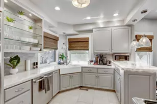 2526 Capitol Ave, Sacramento, CA 95816 - Photo 13