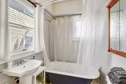 2526 Capitol Avenue, Sacramento, CA 95816 - Photo 15