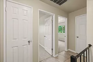 4706 Greenholme Dr, Sacramento, CA 95842 - Photo 23