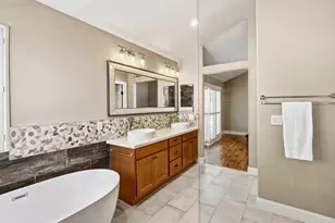11716 Old Eureka Way, Gold River, CA 95670 - Photo 21