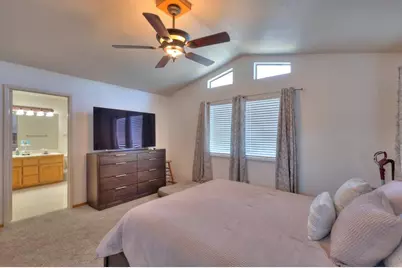 2605 River Creek Drive, Modesto, CA 95351 - Photo 45