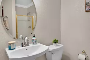 9701 Nature Trail Way, Elk Grove, CA 95757 - Photo 15