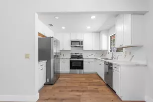 7400 Martignetti Ct, Sacramento, CA 95842 - Photo 11