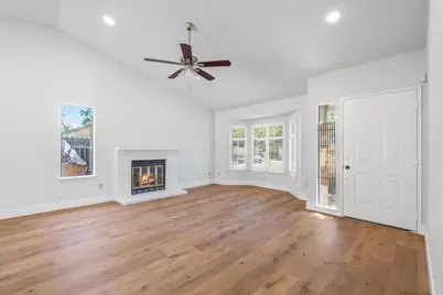7400 Martignetti Court, Sacramento, CA 95842 - Photo 5