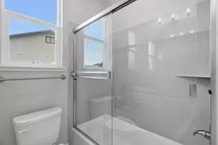 253 Manhattan St, Manteca, CA 95337 - Photo 25