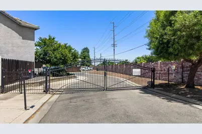 1009 Fairmont Court, Modesto, CA 95354 - Photo 39