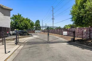 1009 Fairmont Ct, Modesto, CA 95354 - Photo 39