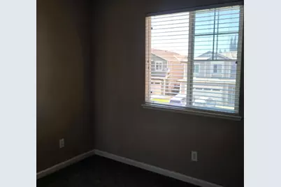 1906 Calaveras Court, Tracy, CA 95377 - Photo 19