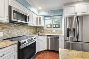 728 R St, Newman, CA 95360 - Photo 5