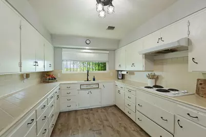 7613 E Harney Lane, Lodi, CA 95240 - Photo 45