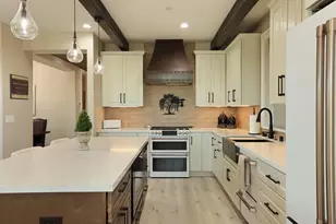 7613 E Harney Ln, Lodi, CA 95240 - Photo 13