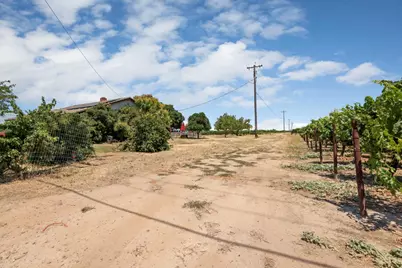 7613 E Harney Lane, Lodi, CA 95240 - Photo 79