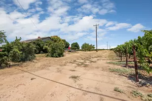 7613 E Harney Ln, Lodi, CA 95240 - Photo 79