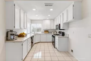 8436 Cutler Way, Sacramento, CA 95828 - Photo 5