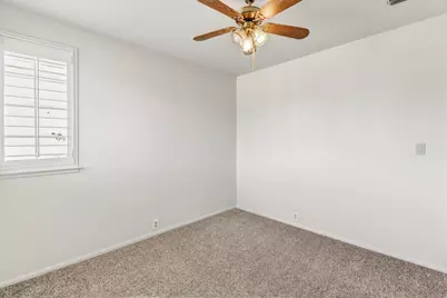 8436 Cutler Way, Sacramento, CA 95828 - Photo 35
