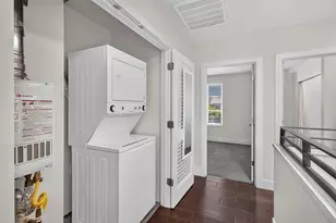 2745 35th St, Sacramento, CA 95817 - Photo 31