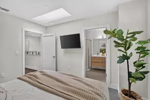 2745 35th St, Sacramento, CA 95817 - Photo 23