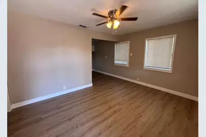 421 Macarthur Street, Sacramento, CA 95838 - Photo 9