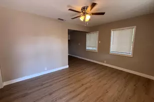 421 MacArthur St, Sacramento, CA 95838 - Photo 9