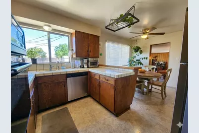 5011 North Parkway, Sacramento, CA 95823 - Photo 9