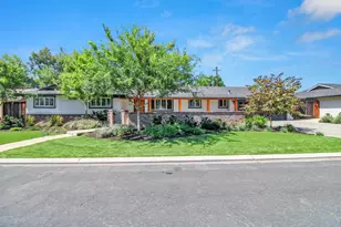 205 Robin Hood Dr, Modesto, CA 95350 - Photo 7