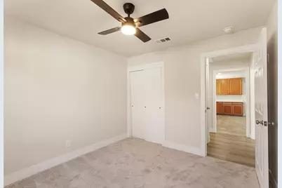 2555 W Sonoma Avenue, Stockton, CA 95204 - Photo 23