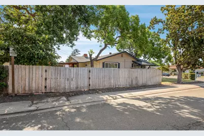 101 Patricia Avenue, Stockton, CA 95210 - Photo 43