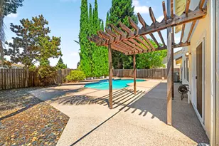 8612 Mystras Cir, Elk Grove, CA 95624 - Photo 41