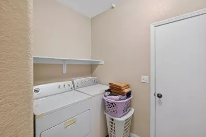 625 SE Helen Drive, Turlock, CA 95382 - Photo 19