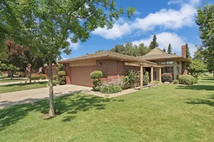 2427 MacArthur Pkwy, Lodi, CA 95242 - Photo 1