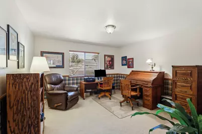 7711 River Landing Dr, Sacramento, CA 95831 - Photo 27